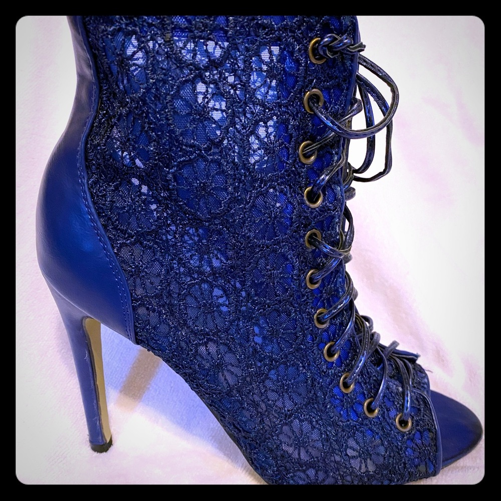 Beautiful blue lace up heels